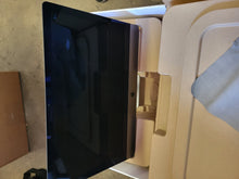 Load image into Gallery viewer, IMAC PRO 27 USED ZOUR0006F 3.2 8C/32GB/1TB/VEGA 56/WLKB
