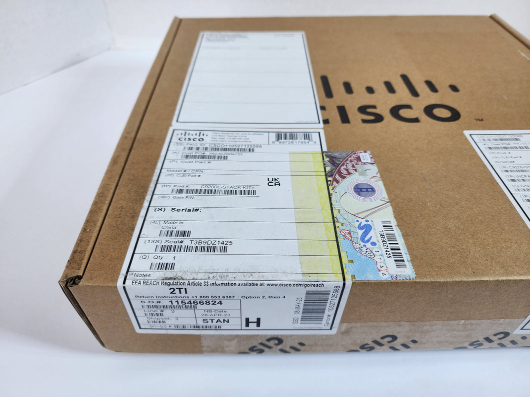 CISCO -NOB- C9200L-STACK-KIT